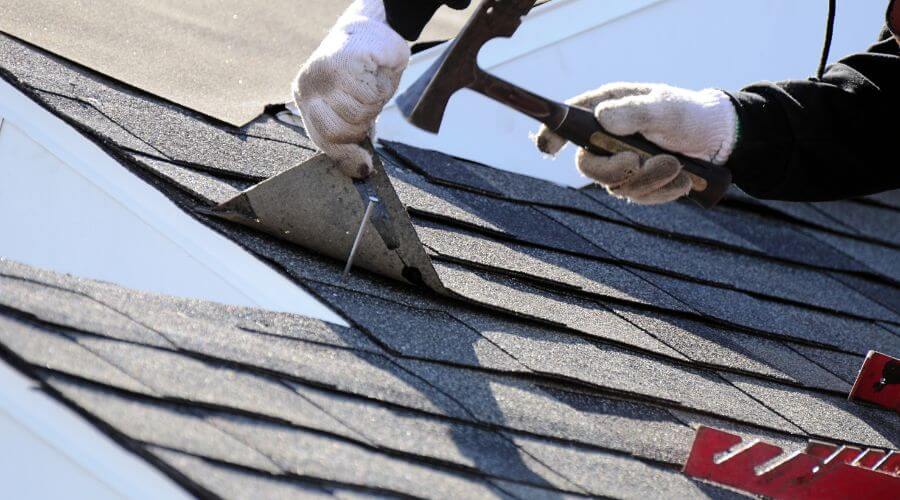 Professional gutter cleaning in Macomb, OK